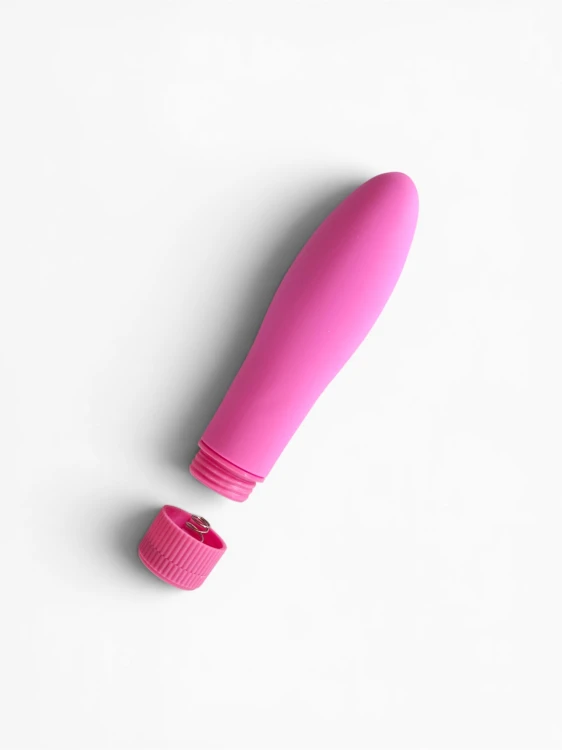 Mały dyskretny wibrator na baterie SWEET PUSSY