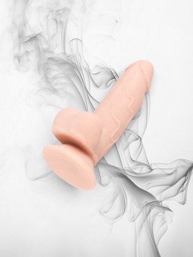 Elastyczne dildo NATURE SKIN wykonane z materiału TPE.